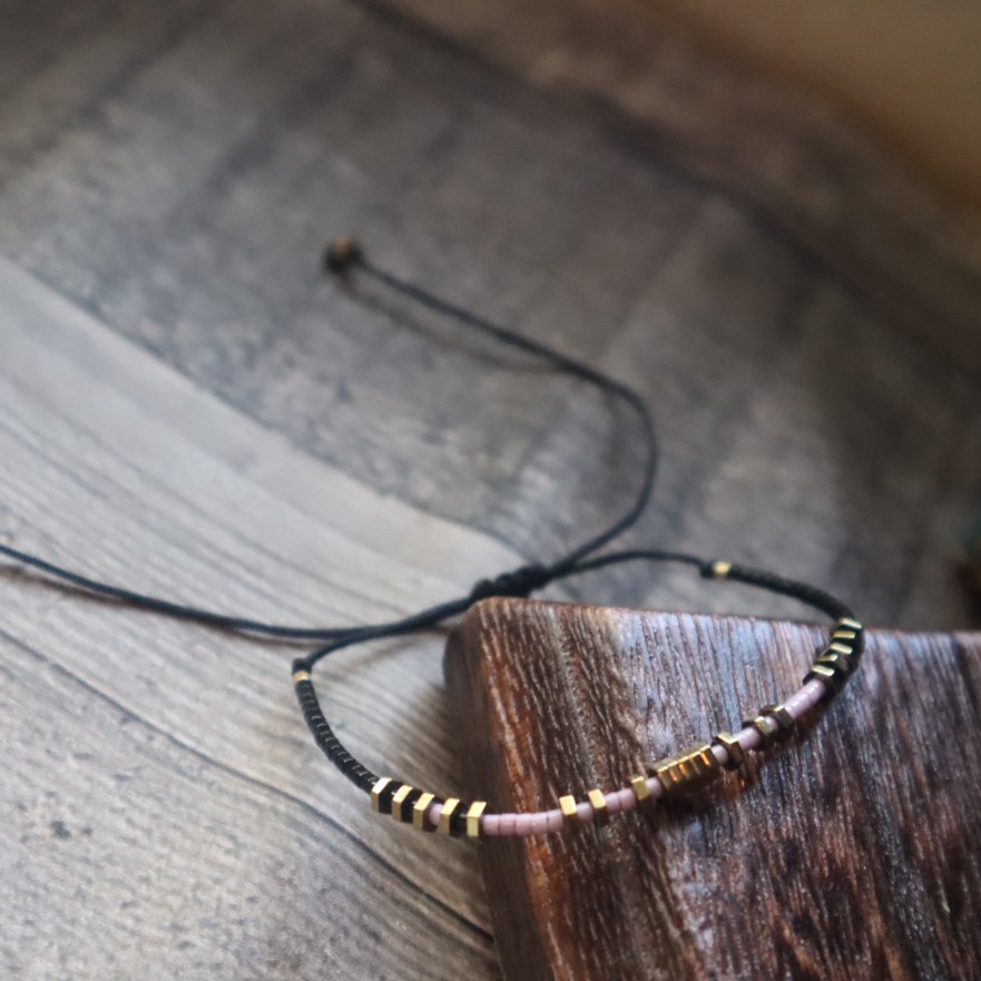 Black And Lavender Minimalist Beaded Bracelet